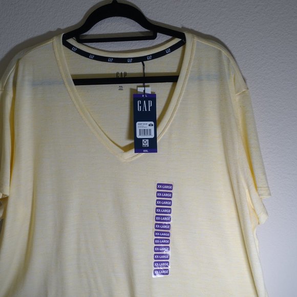 GAP YELLOW V-NECK T-SHIRT - Picture 2 of 6